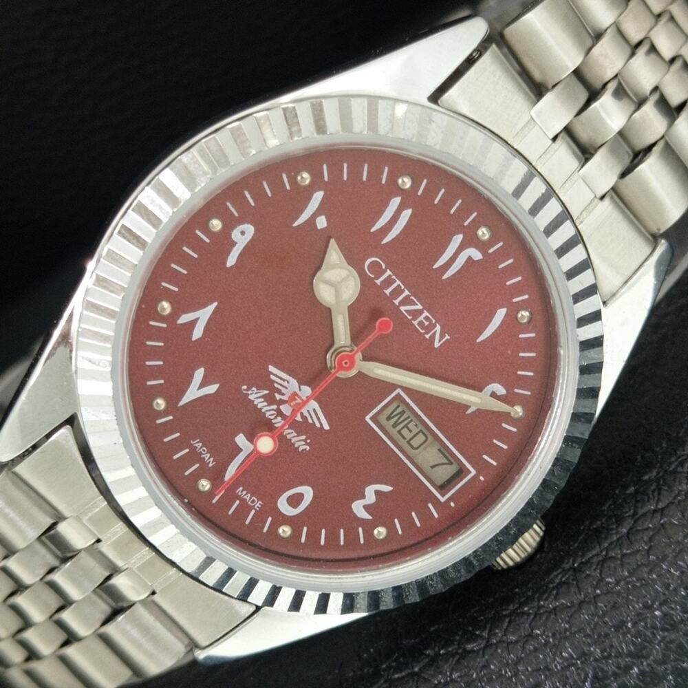 Vintage 1972 Citizen Automatic Mens Silver Watch W/daydate & Red accents